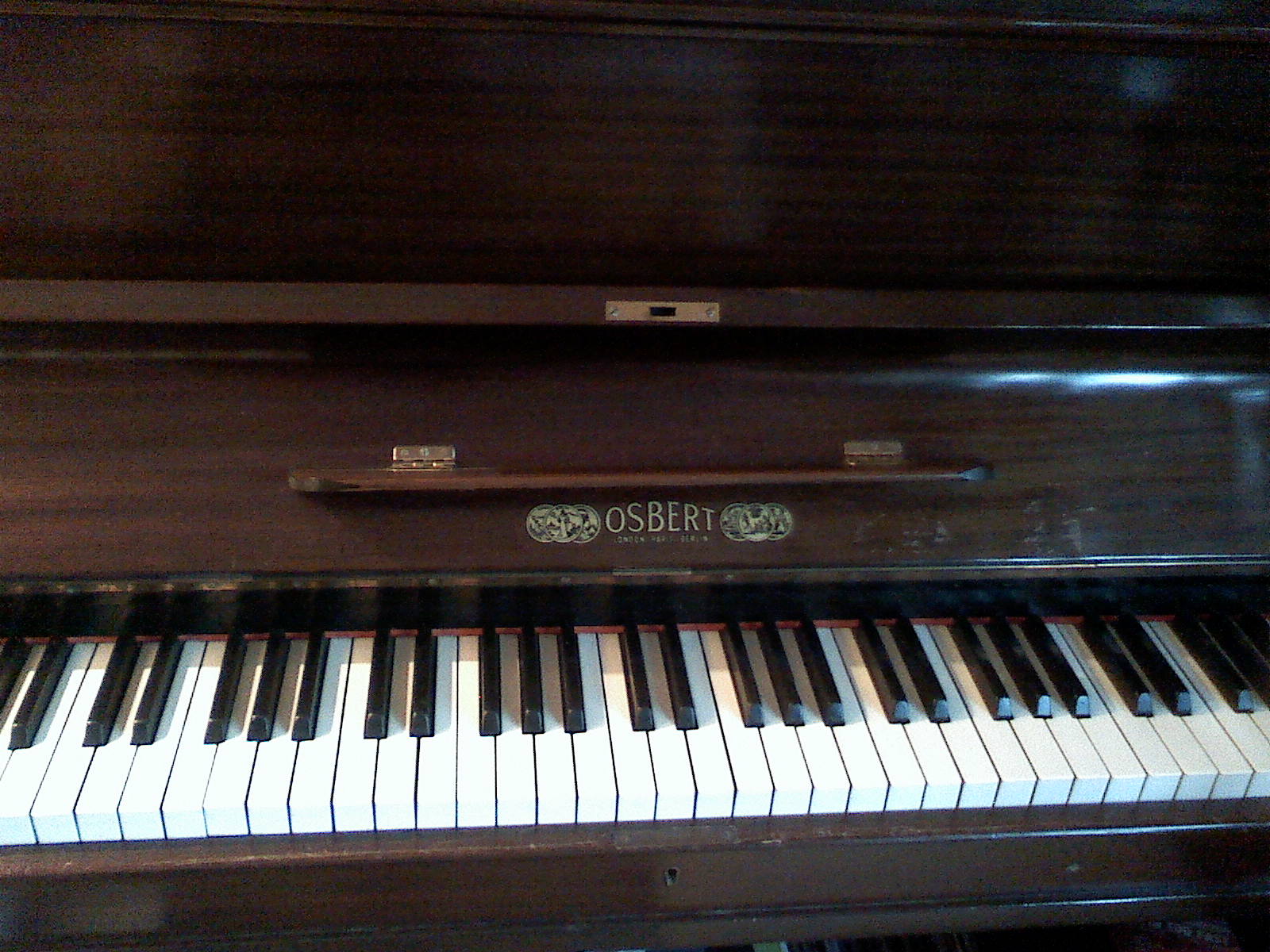 Osbert piano